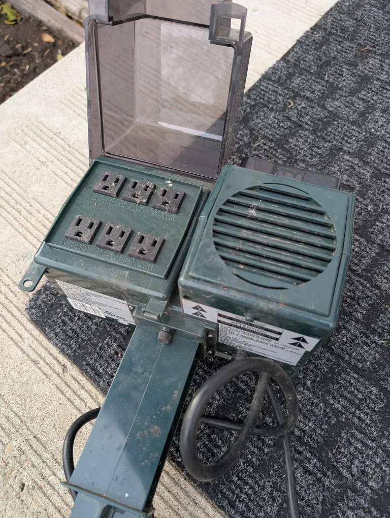 Outdoor Light & Sound for Christmas