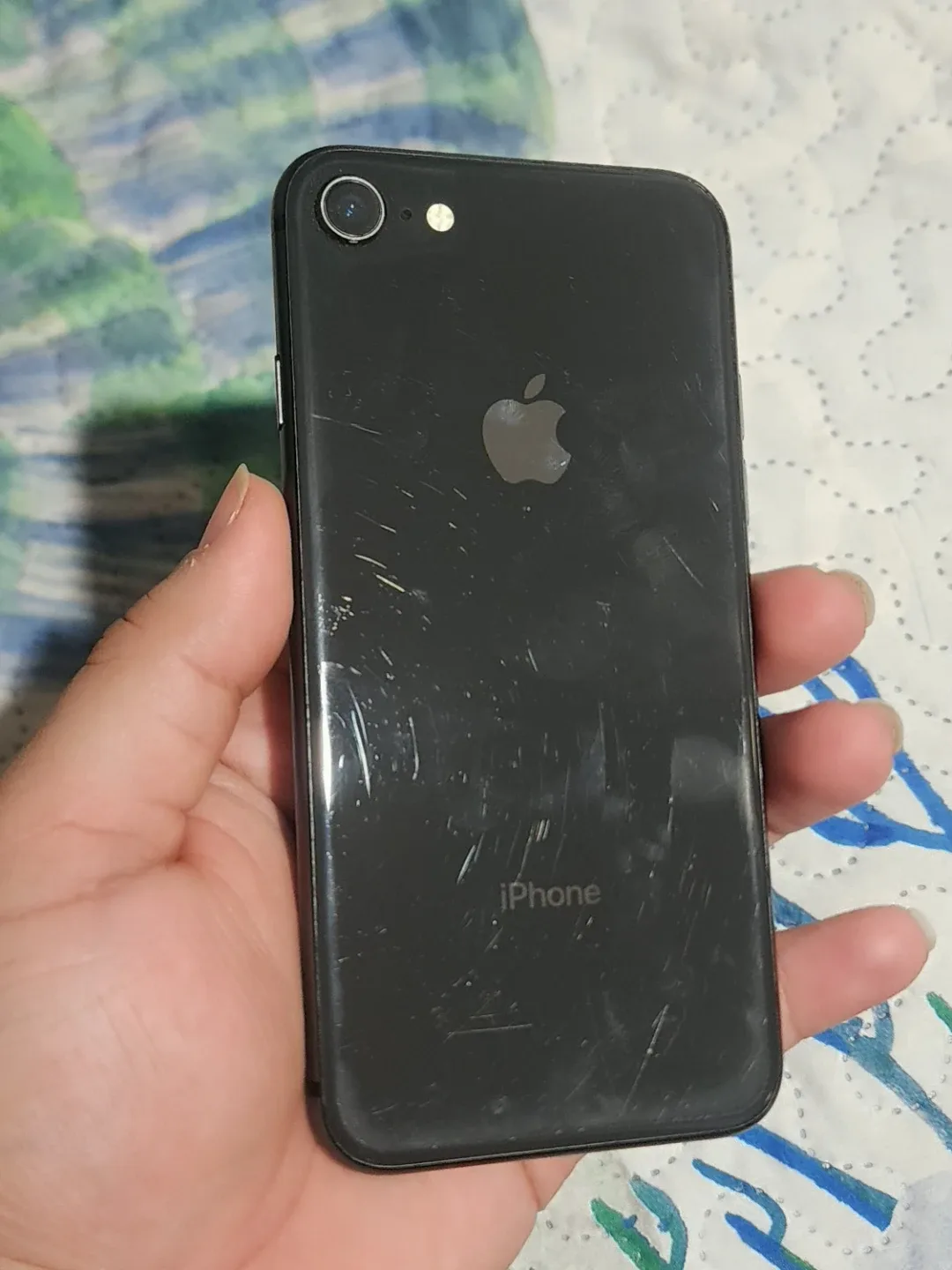 iPhone 8 - Black 64GB