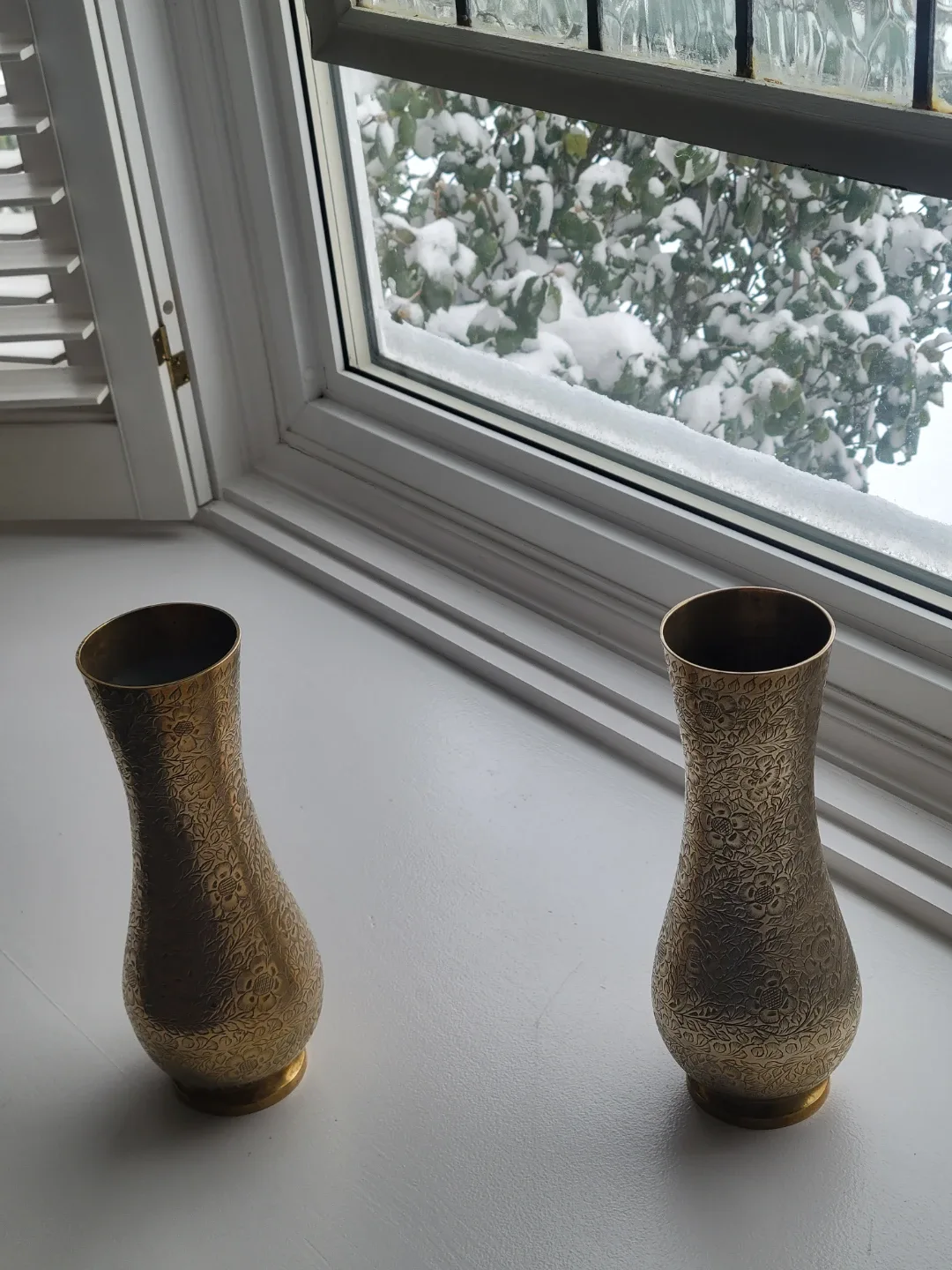 Vintage Ornate Brass Etched Floral Vases.Christmas Decor. 10"t image indicator(9)