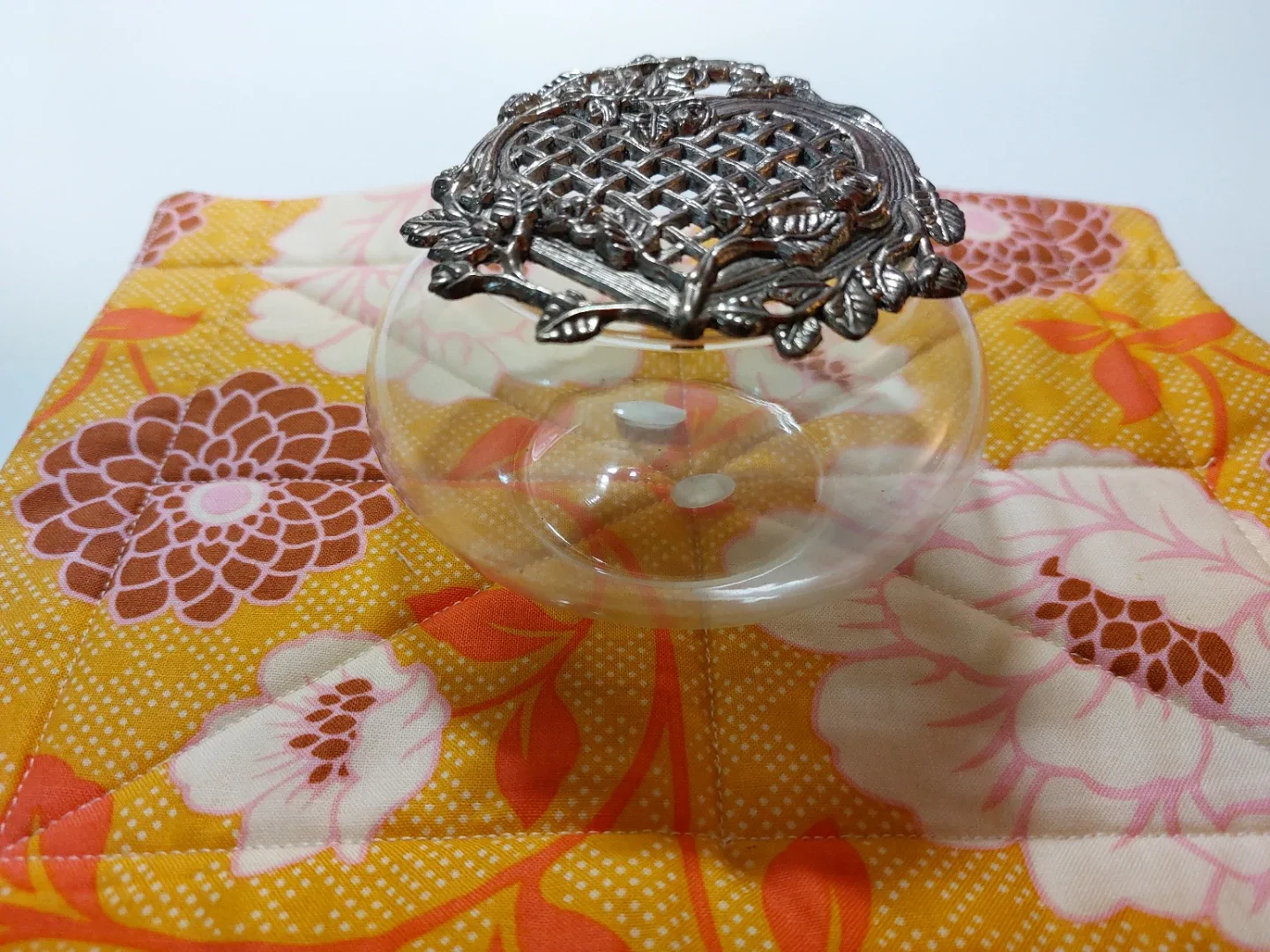 Elegance Silver Plated Zinc lid with glass Bowl image indicator(2)