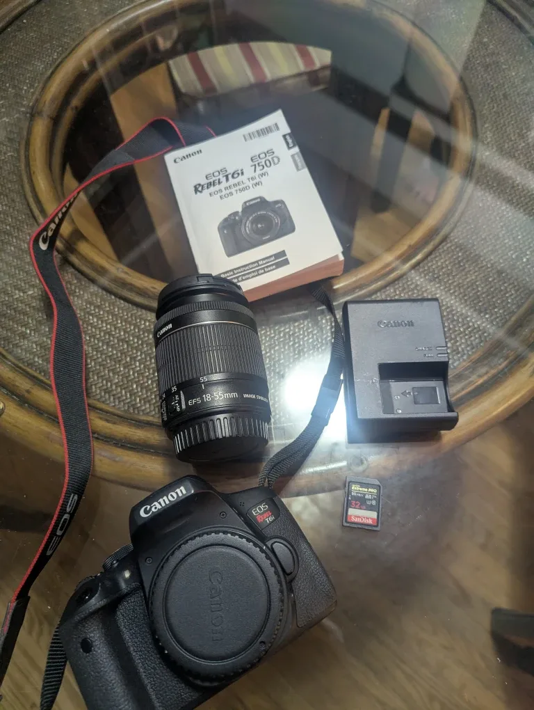 T6i Canon Camera + Accessories  (LIKE NEW) image indicator(10)