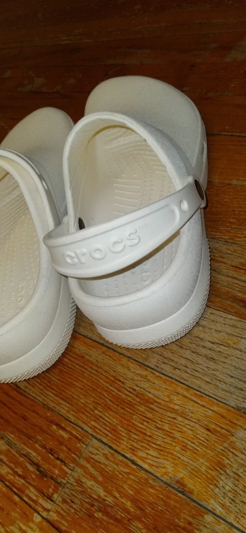 Crocs BISTRO Size 10 image indicator(2)