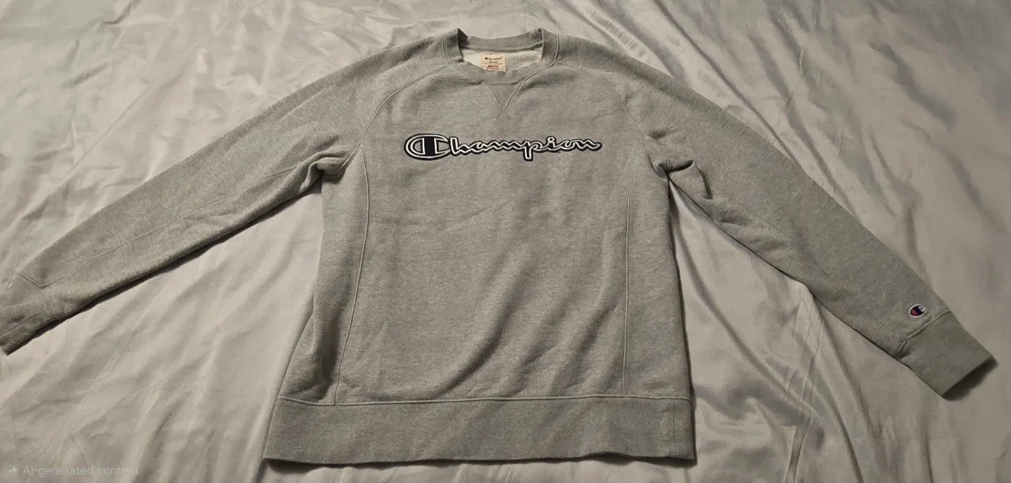 Mens Champion Crewneck Sweatshirt - Size Medium thumbnail