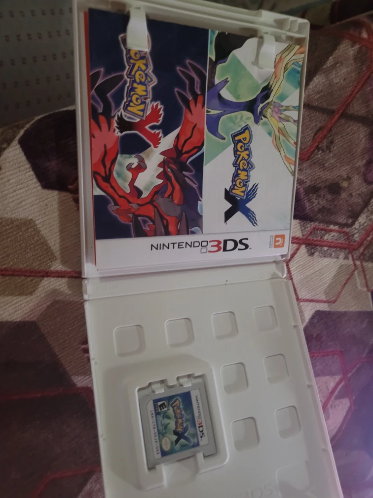 Pokemon X Nintendo 3DS Game - photo 3