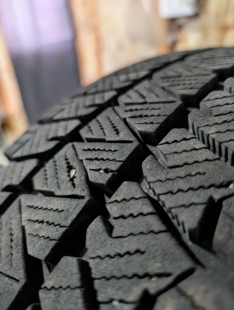 (4)-215/50R17 Winter Tires On Rims Off 2020 Chevrolet Cruze TPMS