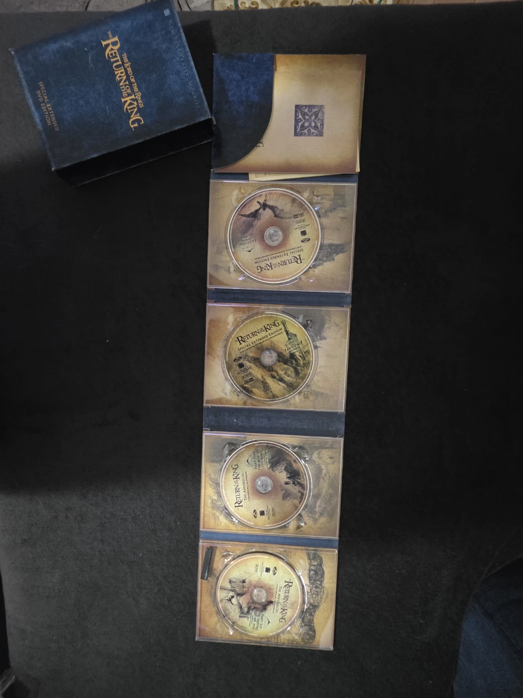 The Lord of the Rings: The Return of the King DVD - photo 2