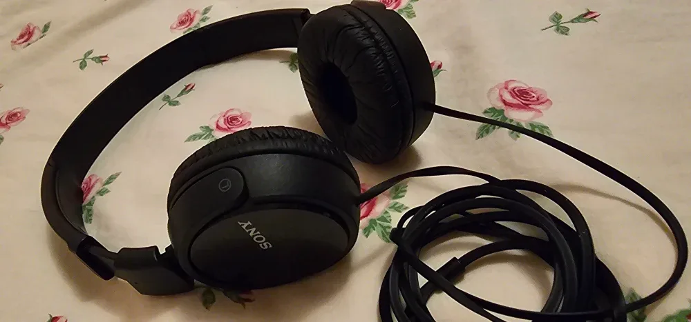 Sony ZX Series Wired On-Ear Headphones - Black image indicator(2)