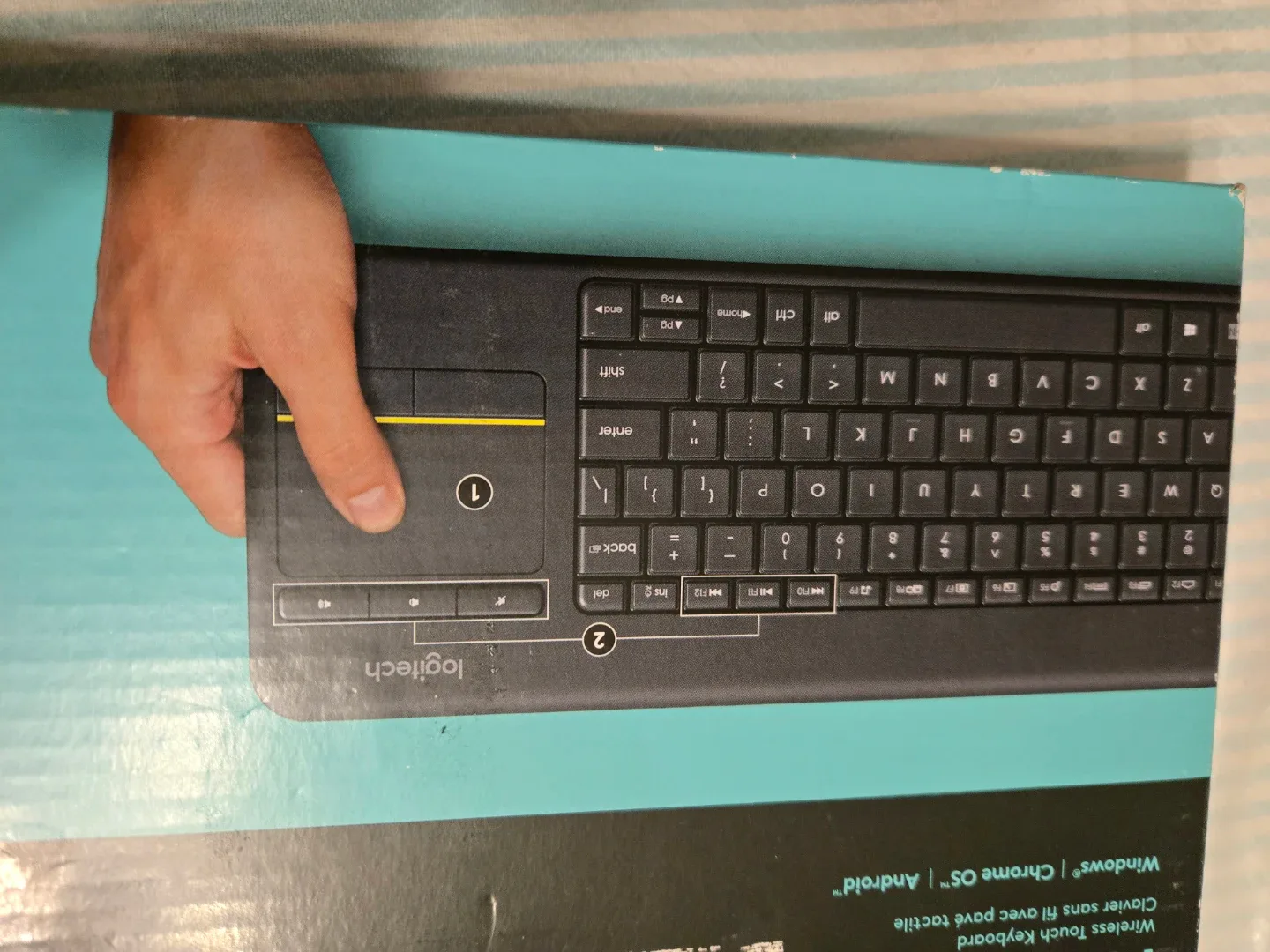  🎮 Ultimate Plug-and-Play Gaming Setup 65” 4K TV, PC,16k games image indicator(6)