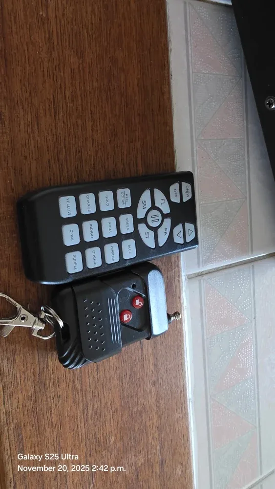 MOSFiATA Fog Machine with 18 RGB LED Lights image indicator(9)