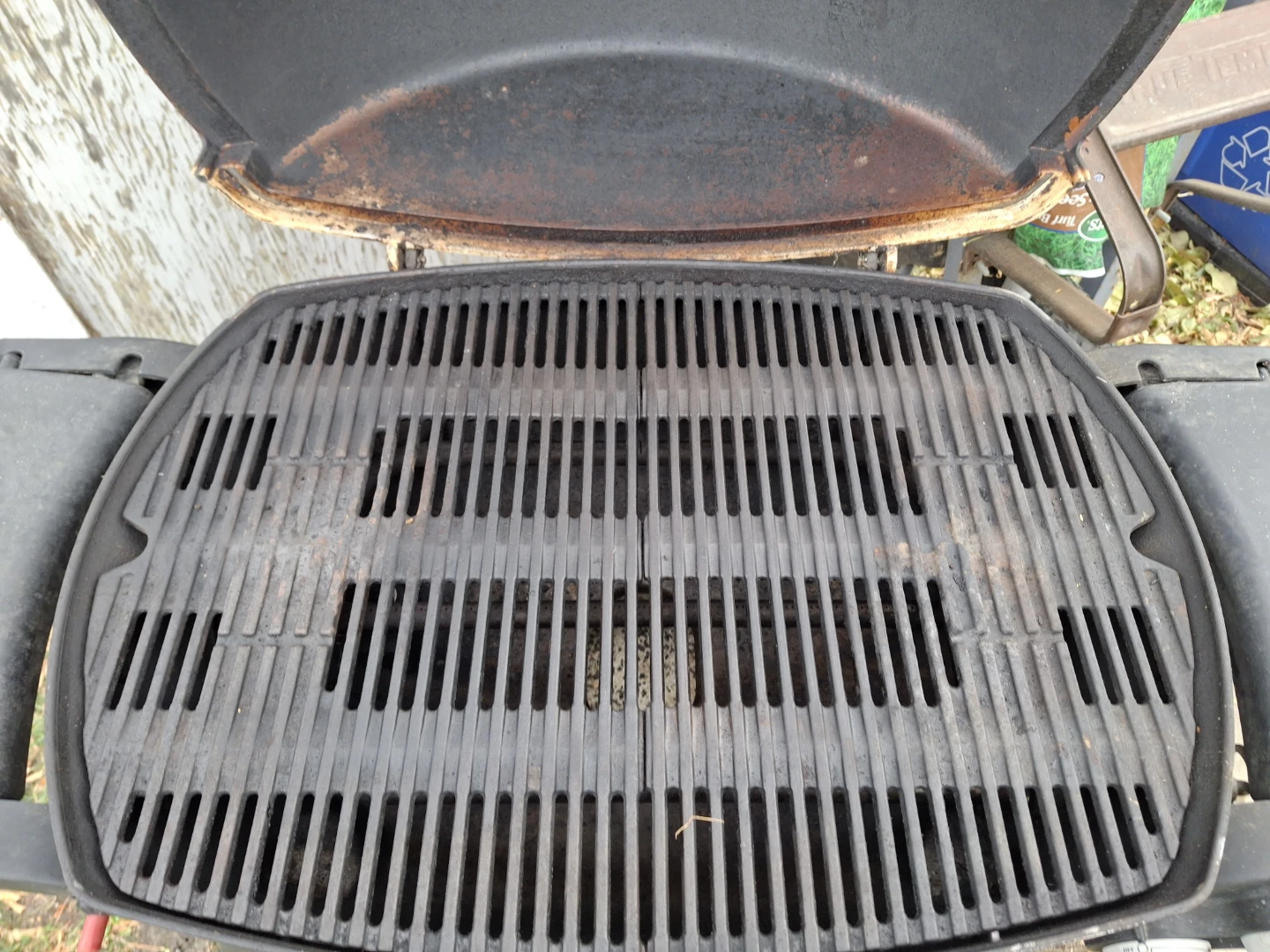 Weber Gas Grill on stand, with cover - photo 4