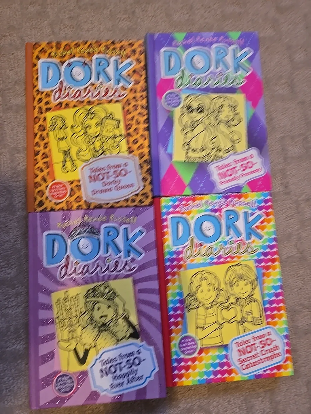 Dork Diaries Book Set - Rachel Renee Russell image indicator(2)