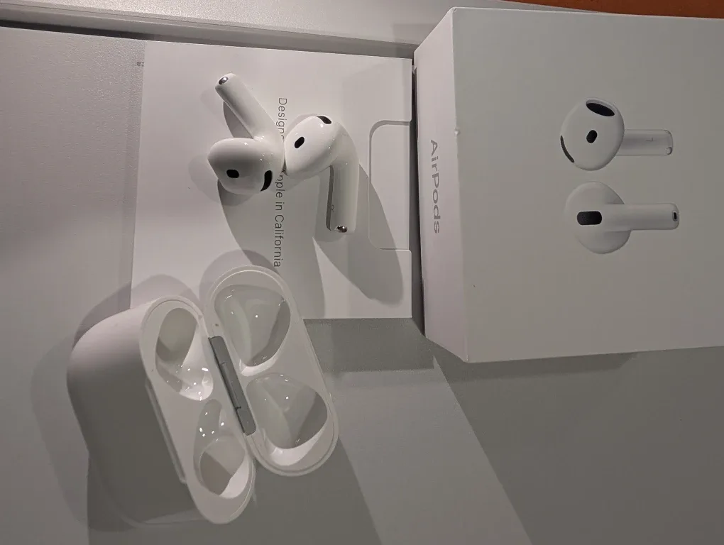 New Apple AirPods 4 image indicator(3)