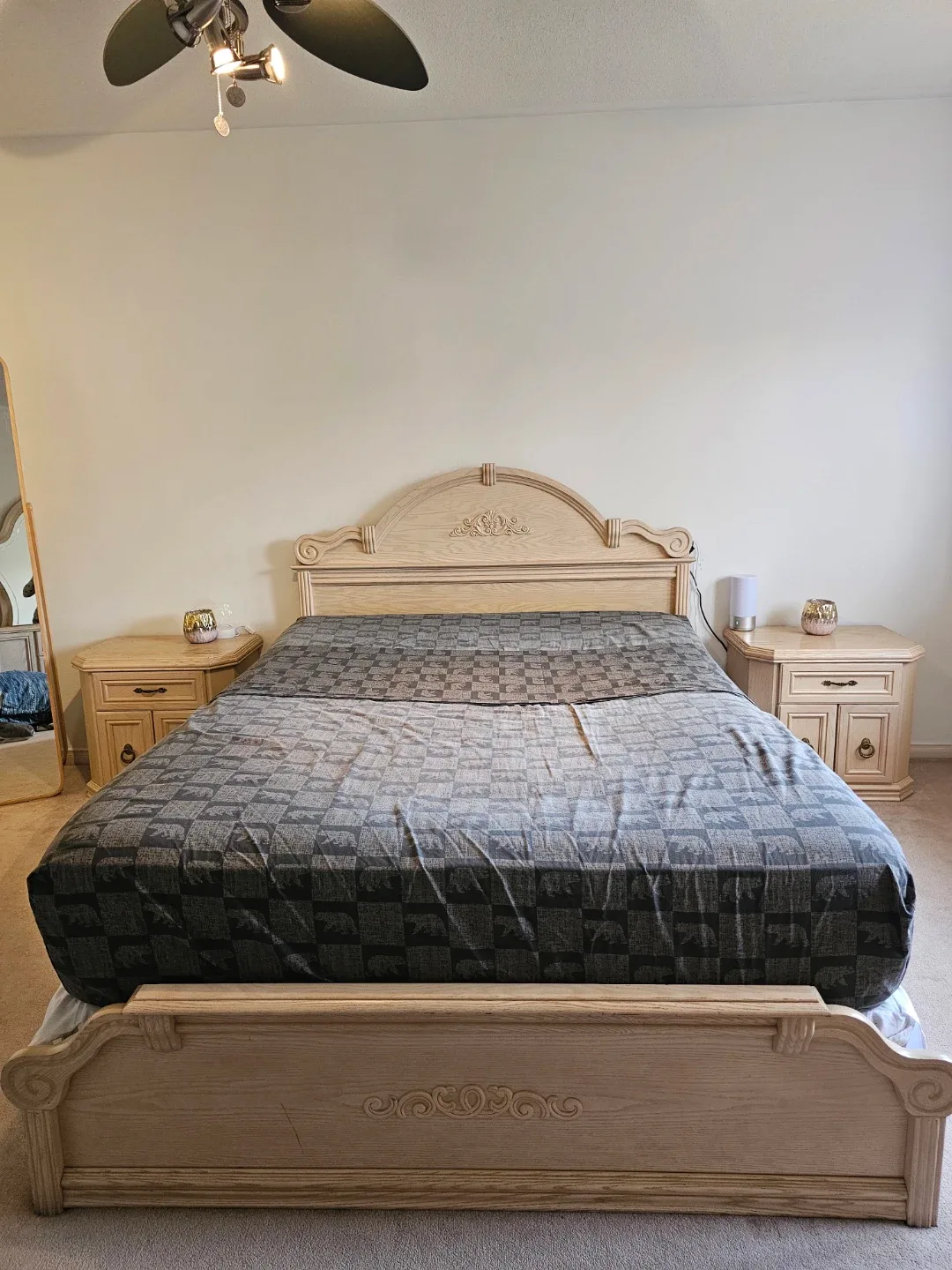 Wooden Bedroom Set - Bed, Dresser, Nightstands image indicator(3)