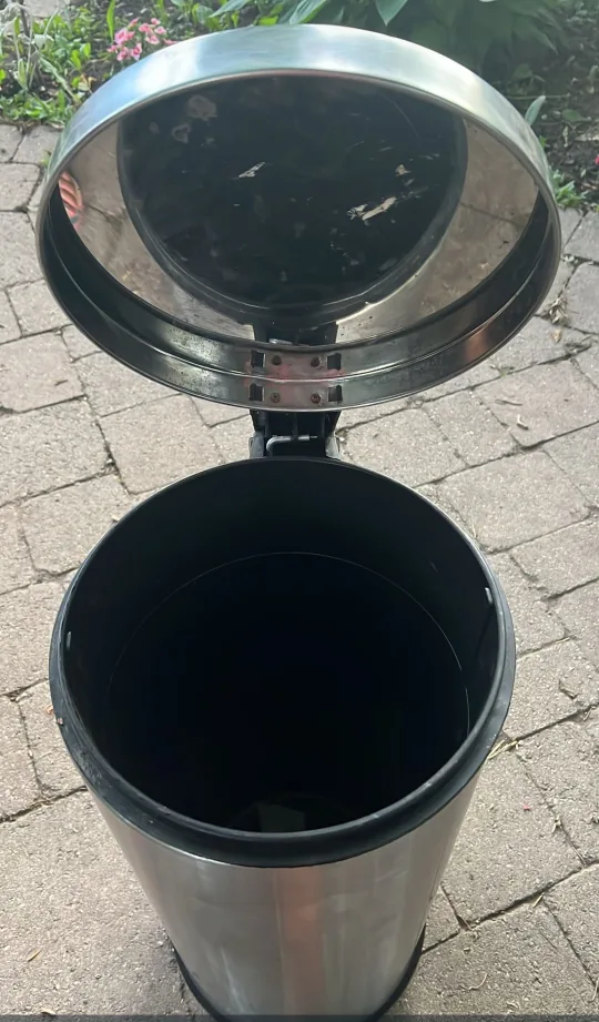 simplehuman Stainless Steel Trash Can image indicator(3)