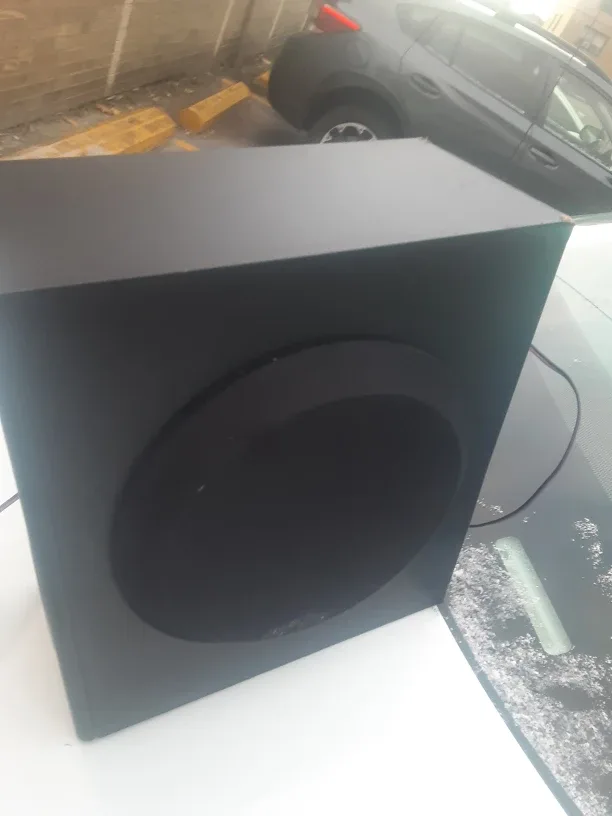 RCA Subwoofer - untested Charity donation* image indicator(2)