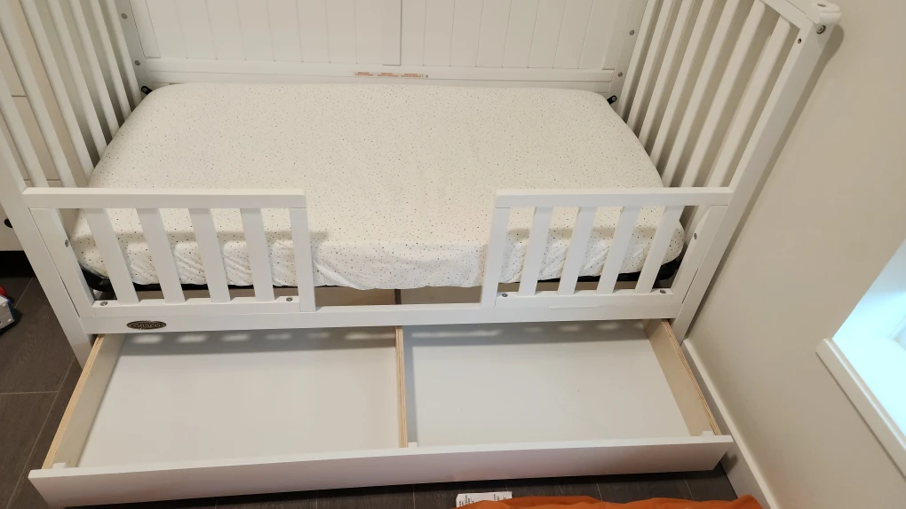 Graco White Convertible Crib/Toddler Bed - photo 2