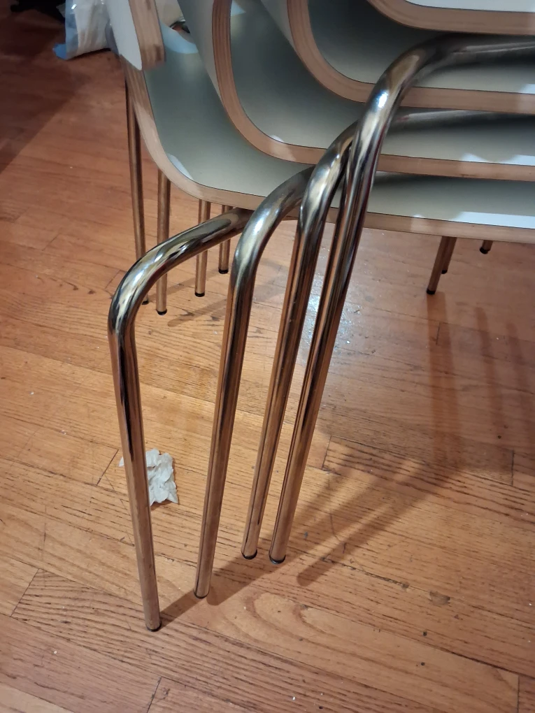 Set of 4 White Stacking Chairs - photo 3