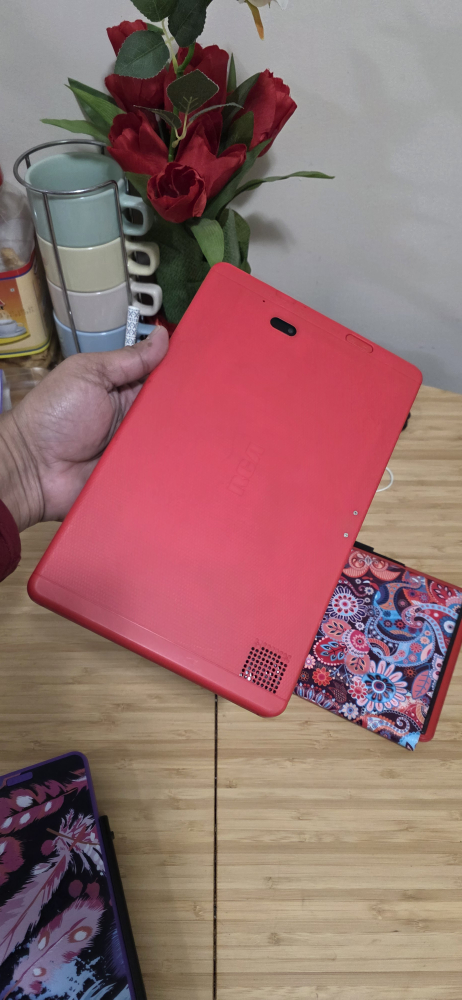 RCA Viking Pro Tablet with Keyboard - Red - photo 5