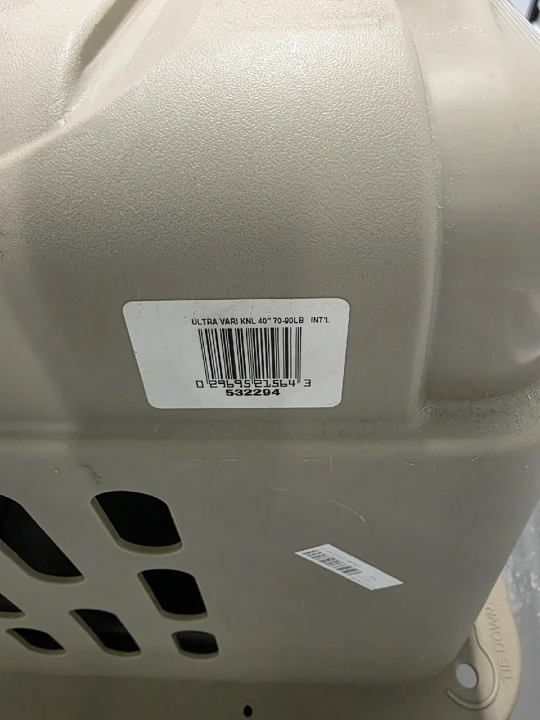 Petmate Ultra Vari Kennel 40" 70-90lb image indicator(4)