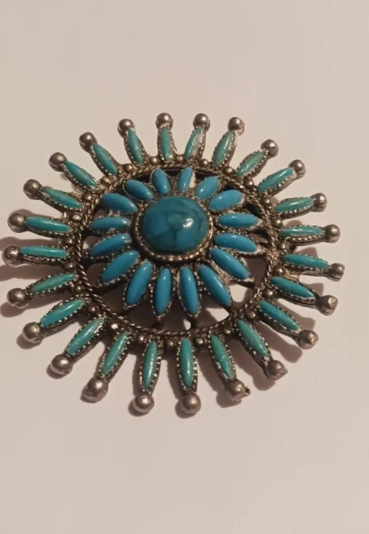 Beautiful Turquoise Stone Brooch image indicator(2)