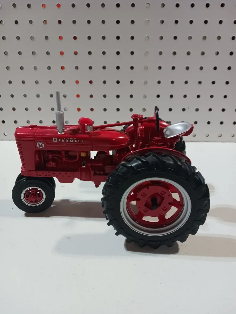 Farmall M Tractor - Red