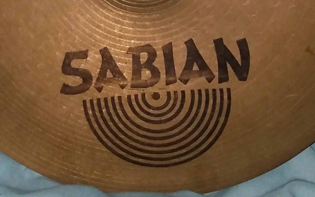 Vintage Sabian B8 16" Crash Cymbal Good Condition image indicator(9)
