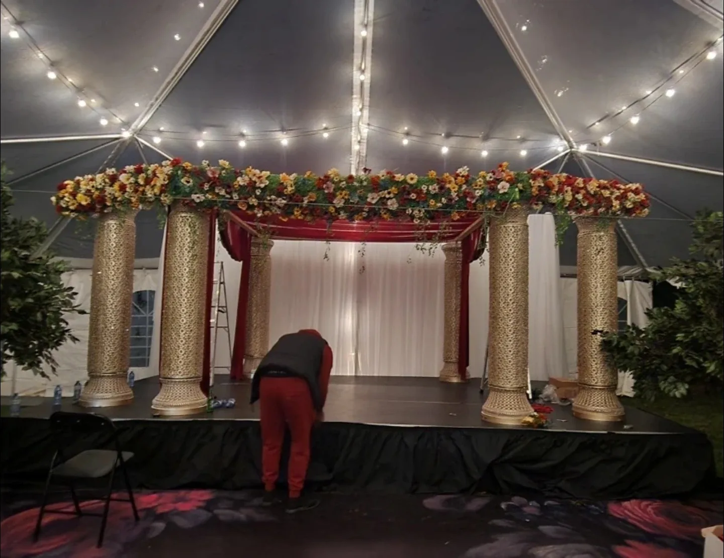 Floral Arrangement for Rental image indicator(6)