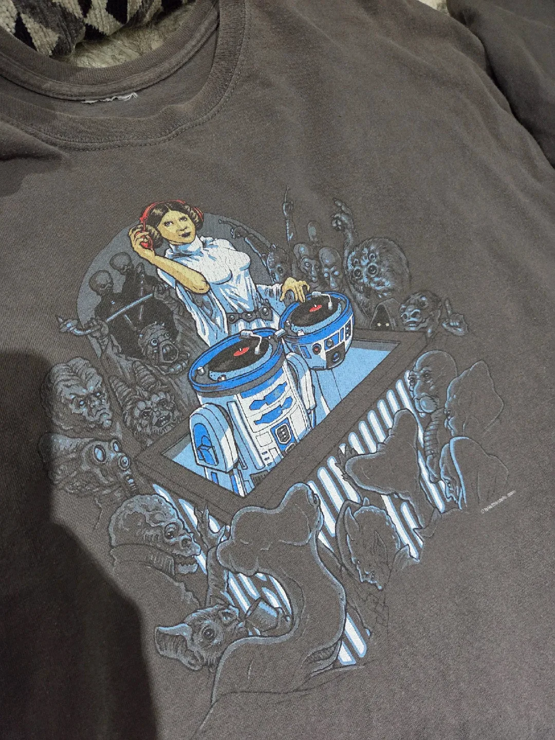 Star Wars Graphic T-Shirt - Size Medium
