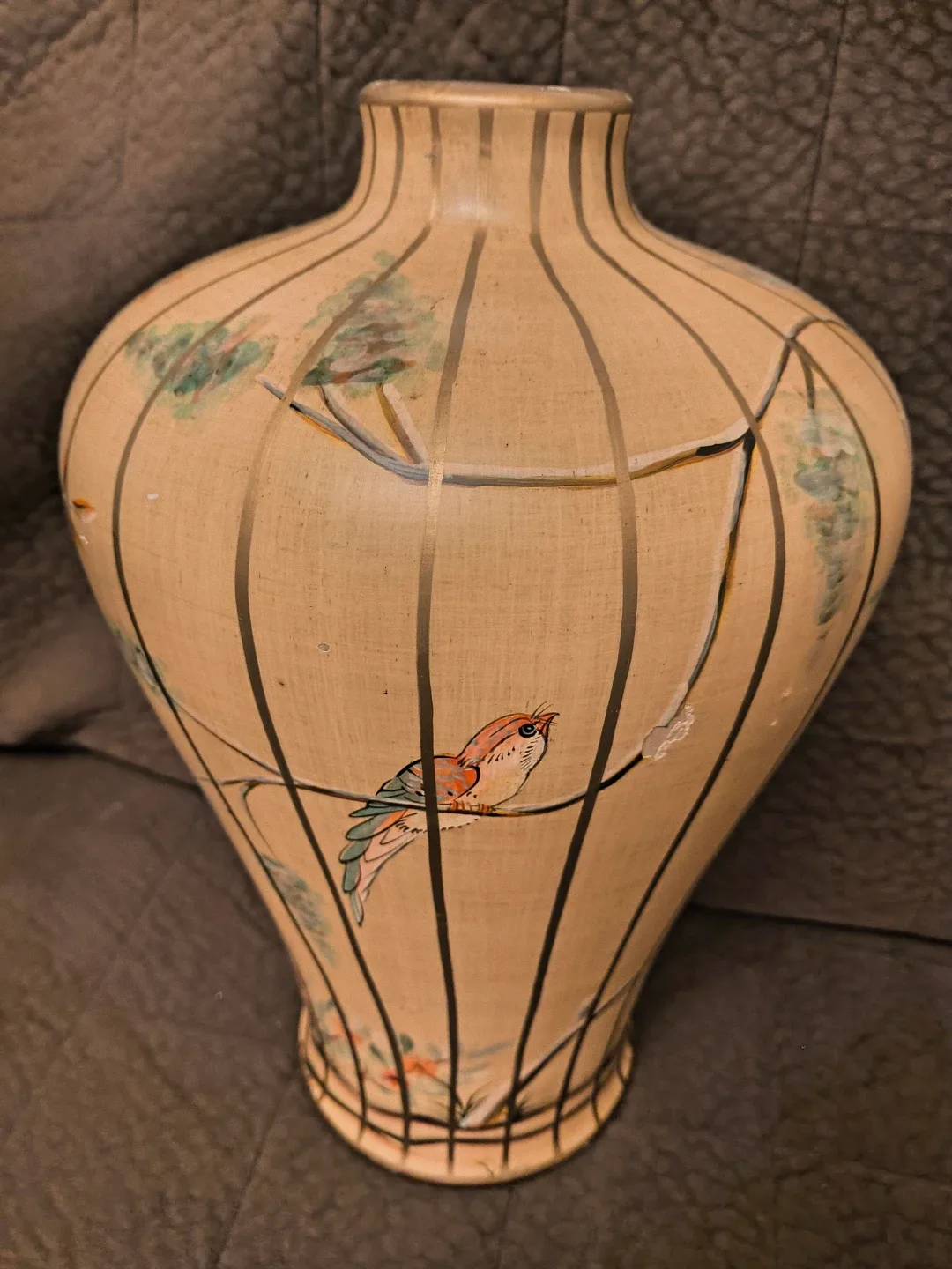 Decorative Vase with Bird Design image indicator(2)