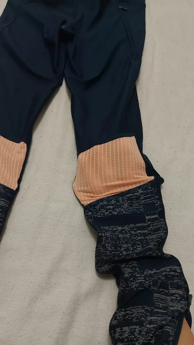 Under Armour HeatGear Compression Leggings - XS image indicator(7)