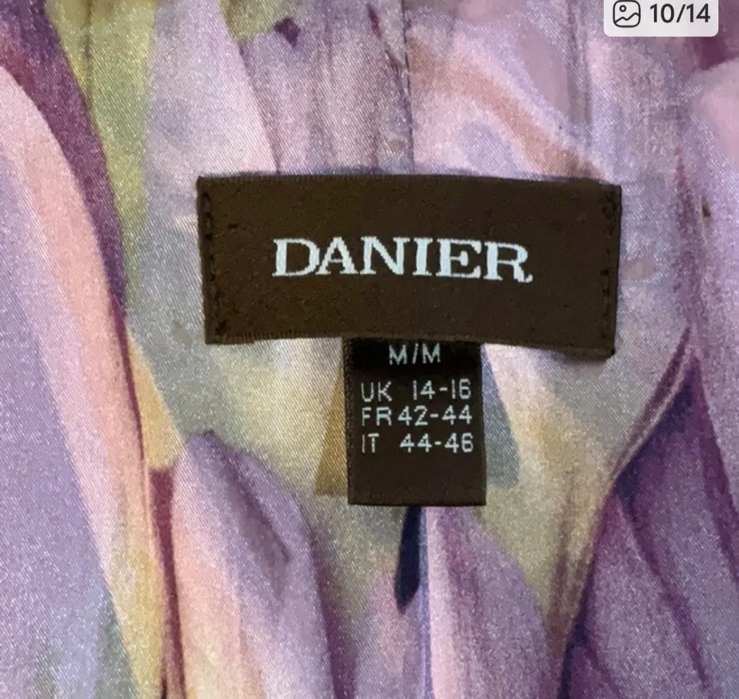 Ladies  leather  jacket image indicator(8)