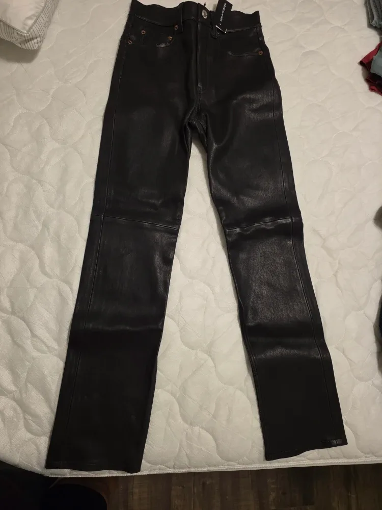 RE/DONE Black Leather 70s Straight Jeans - Size 25 image indicator(2)