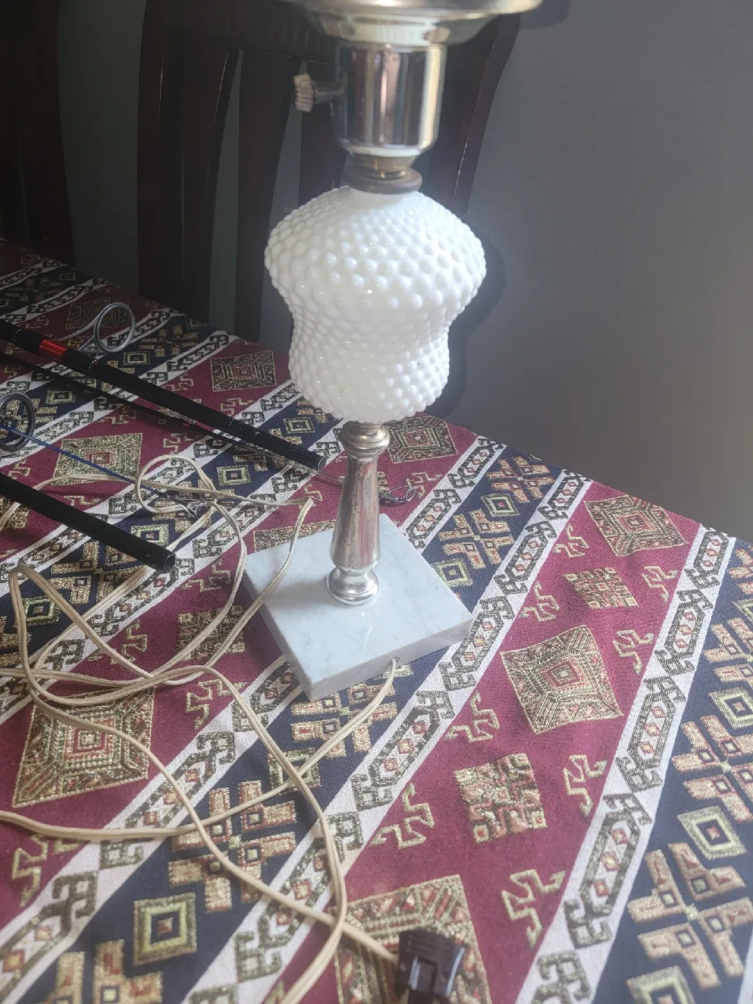 Vintage Hobnail Milk Glass Table Lamp image indicator(3)