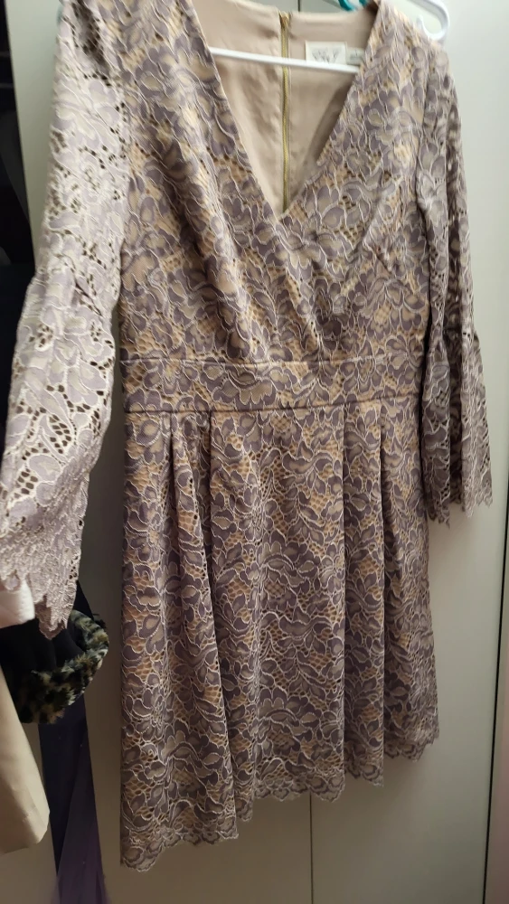 Assorted Women's Clothing - photo 5
