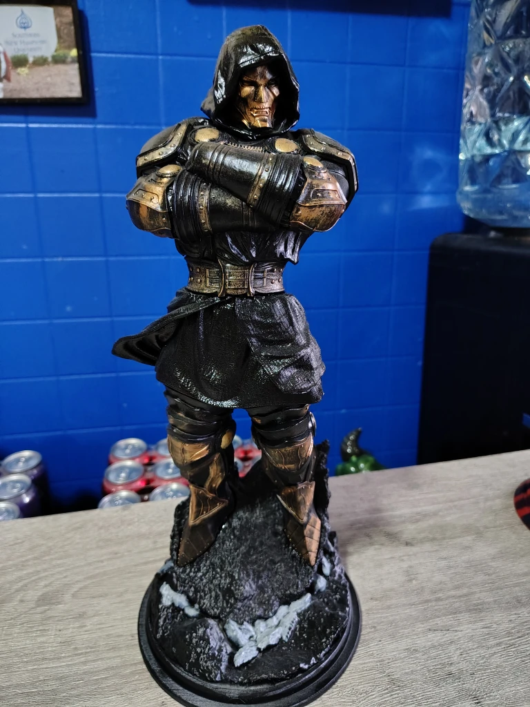 Black & Gold Hooded Statue - photo 4