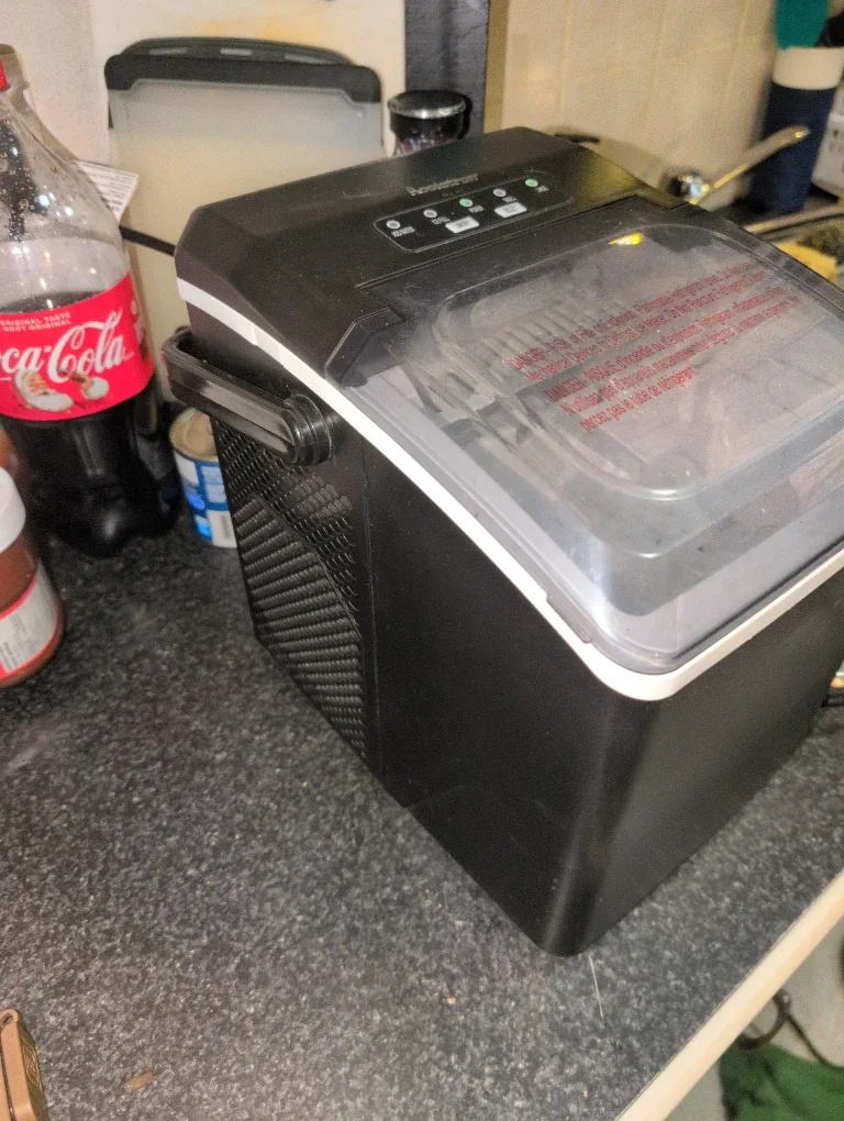 Koolatron KIM26-B Ice Maker