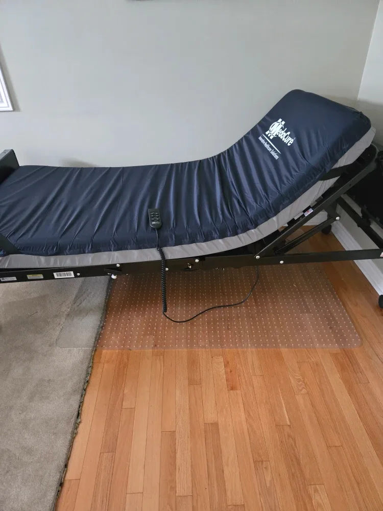 MedaCure Adjustable Hospital Bed image indicator(4)