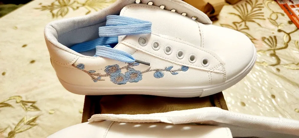 White Floral Embroidered Slip-On Sneakers image indicator(2)