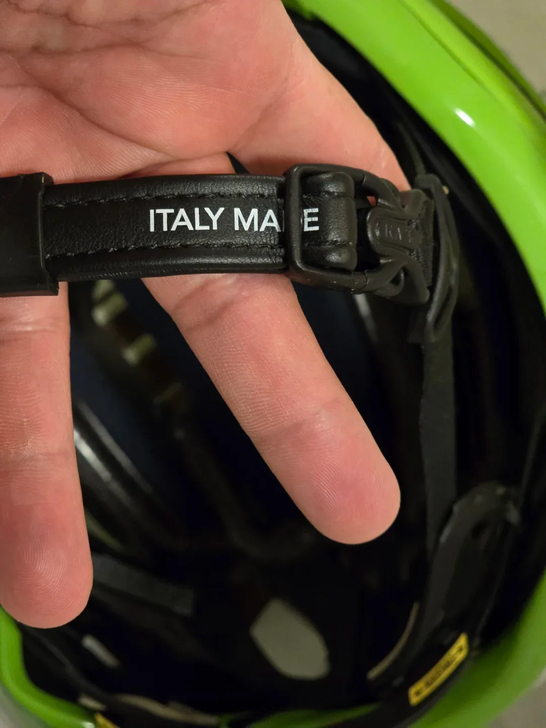 Kask made in Italy 🇮🇹 helmet image indicator(2)