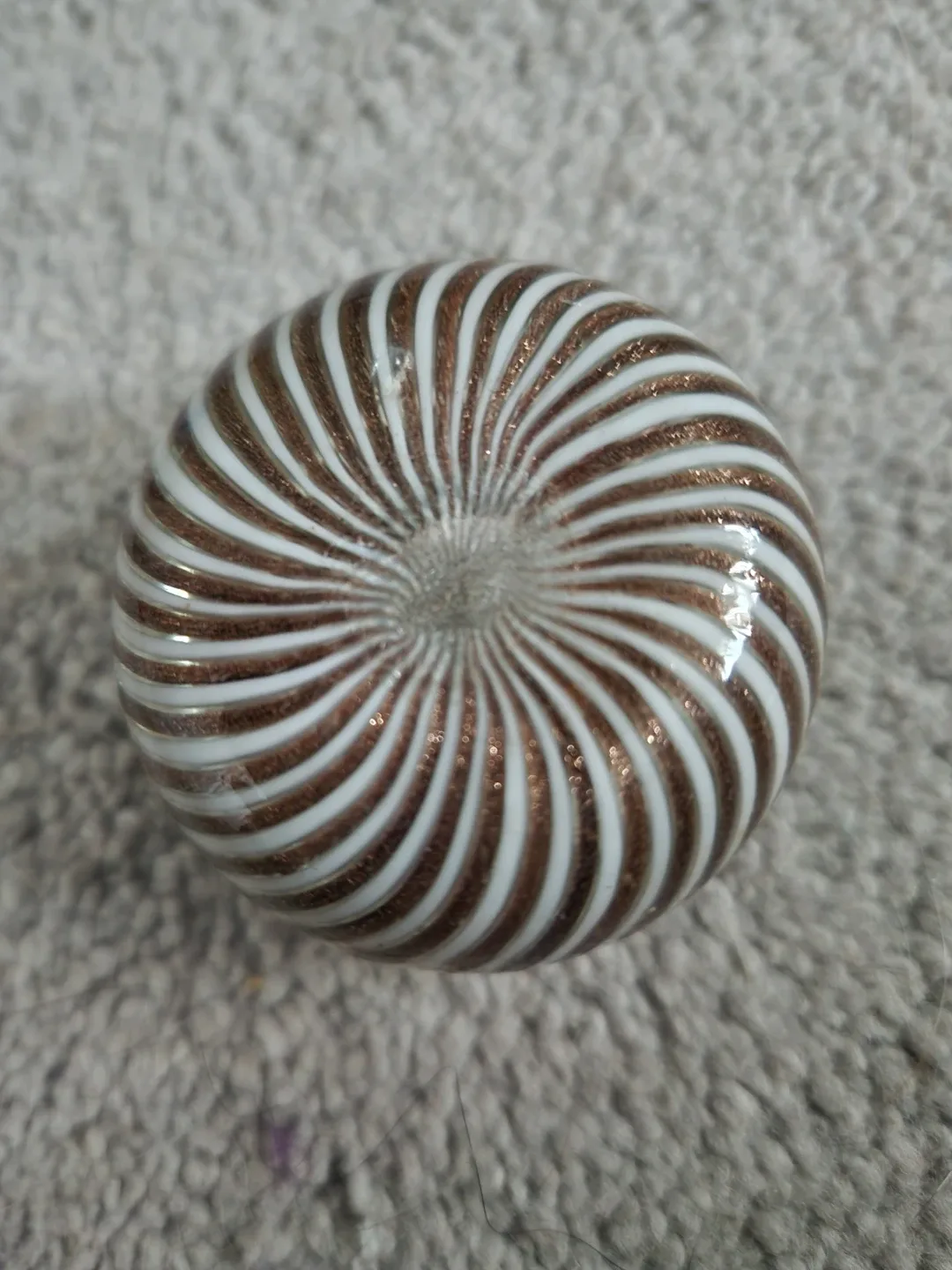 Decorative Glass Paperweight image indicator(2)