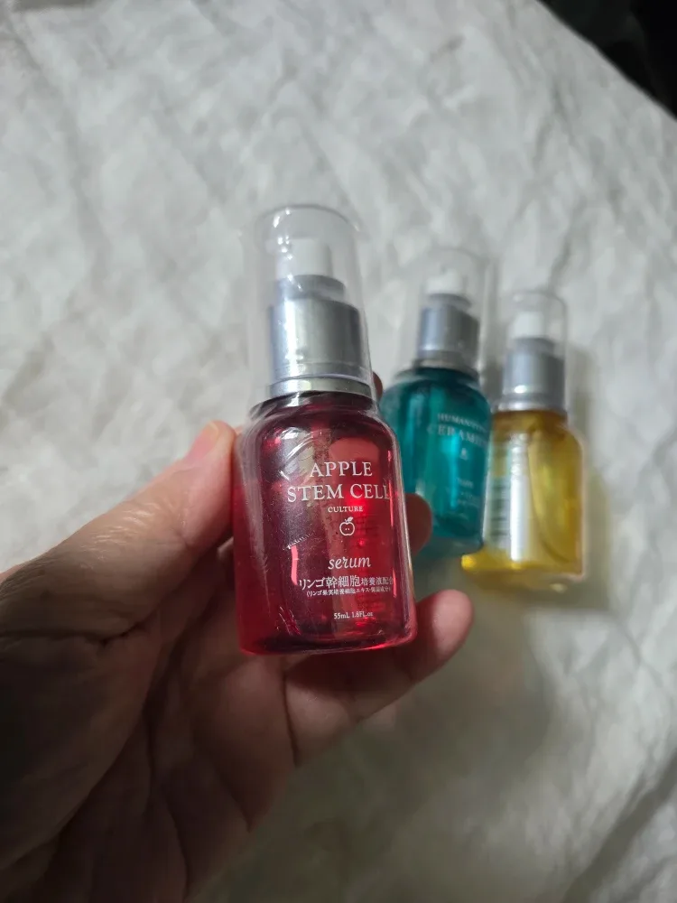 Vitamin C, Ceramide, Apple Stem Cell Serums Brand New Japan image indicator(4)