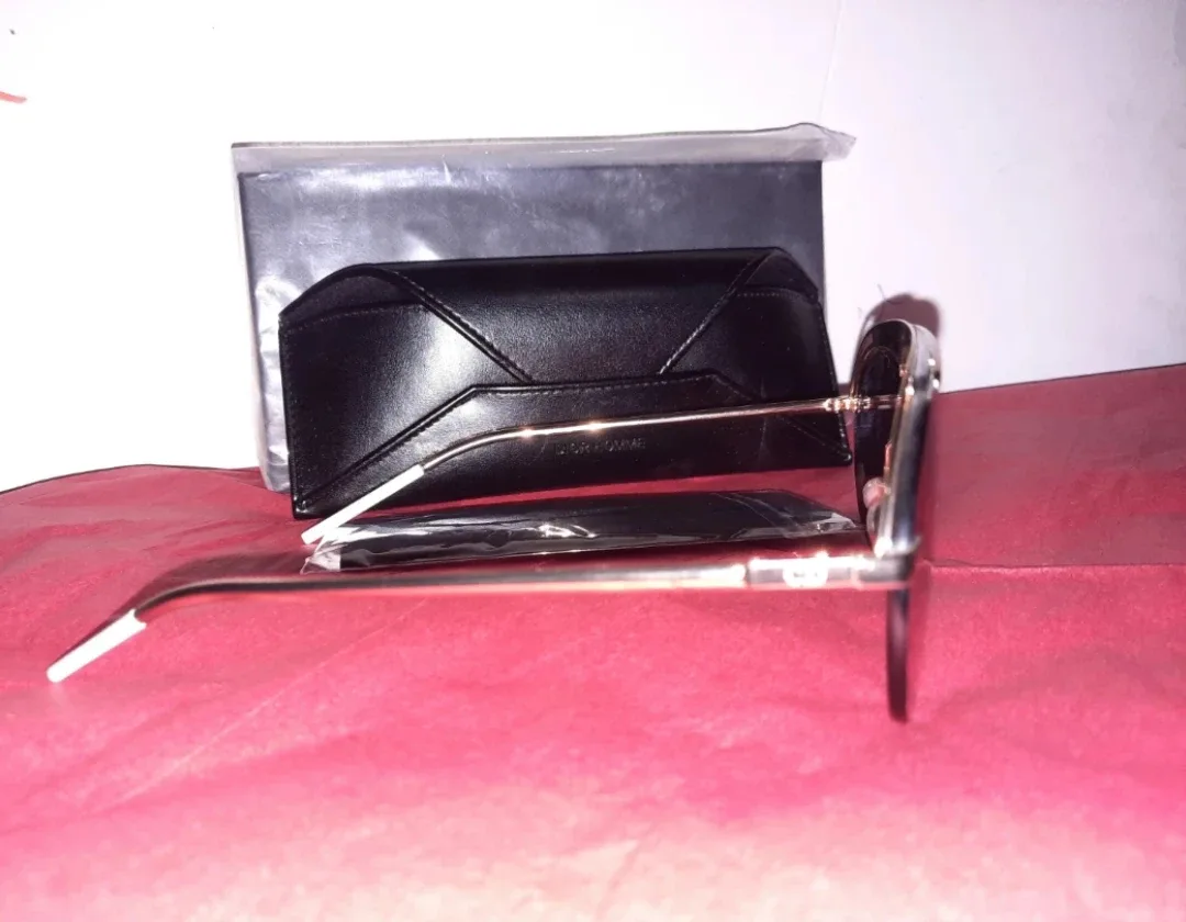 Wome's Christian Dior Sunglasses image indicator(3)