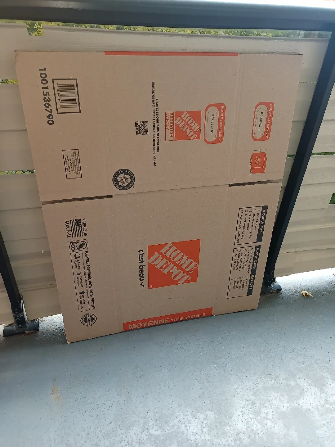 free~1x  Heavy Duty Medium Moving Box 🥕 thumbnail