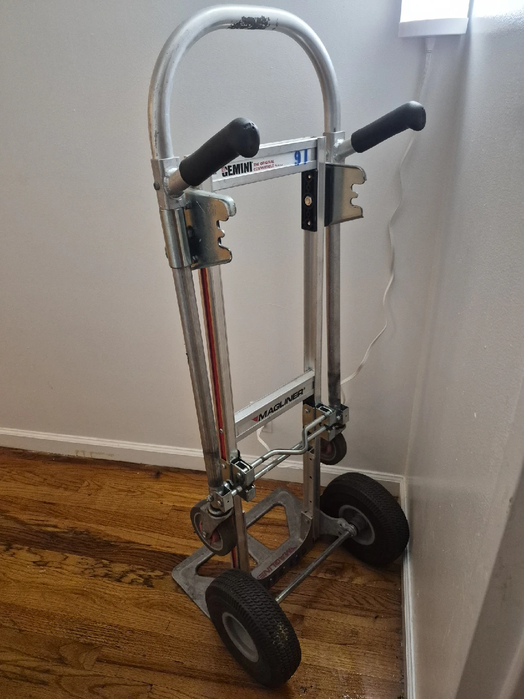 Magliner Hand Truck - photo 2