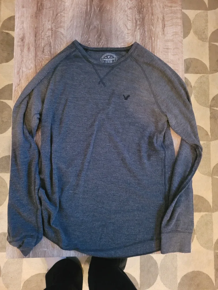 American Eagle Outfitters Grey Long Sleeve - XL image indicator(2)