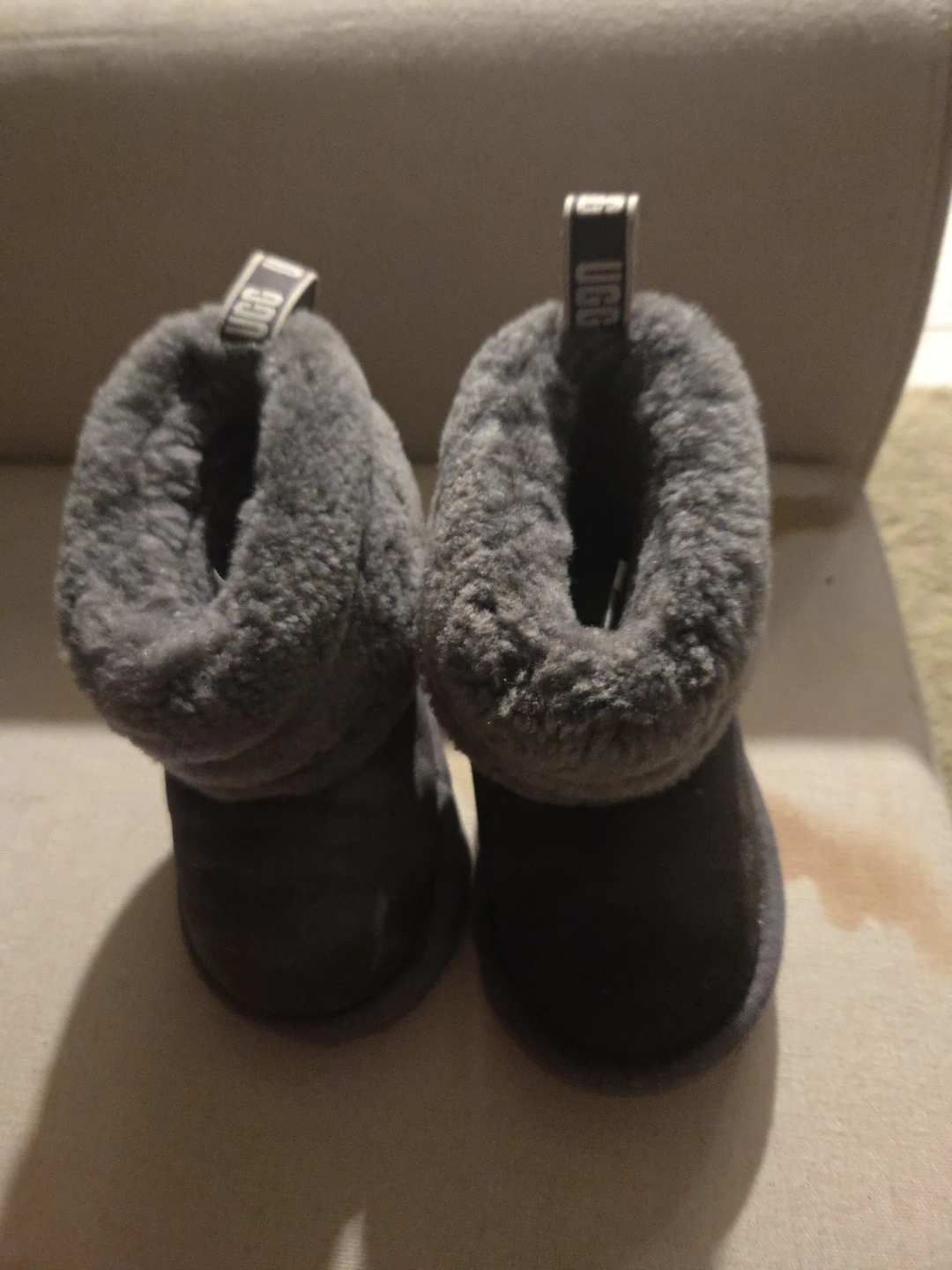 Ugg Kids Boots Size 6 - photo 4