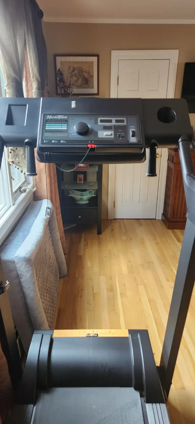 NordicTrack Treadmill image indicator(2)