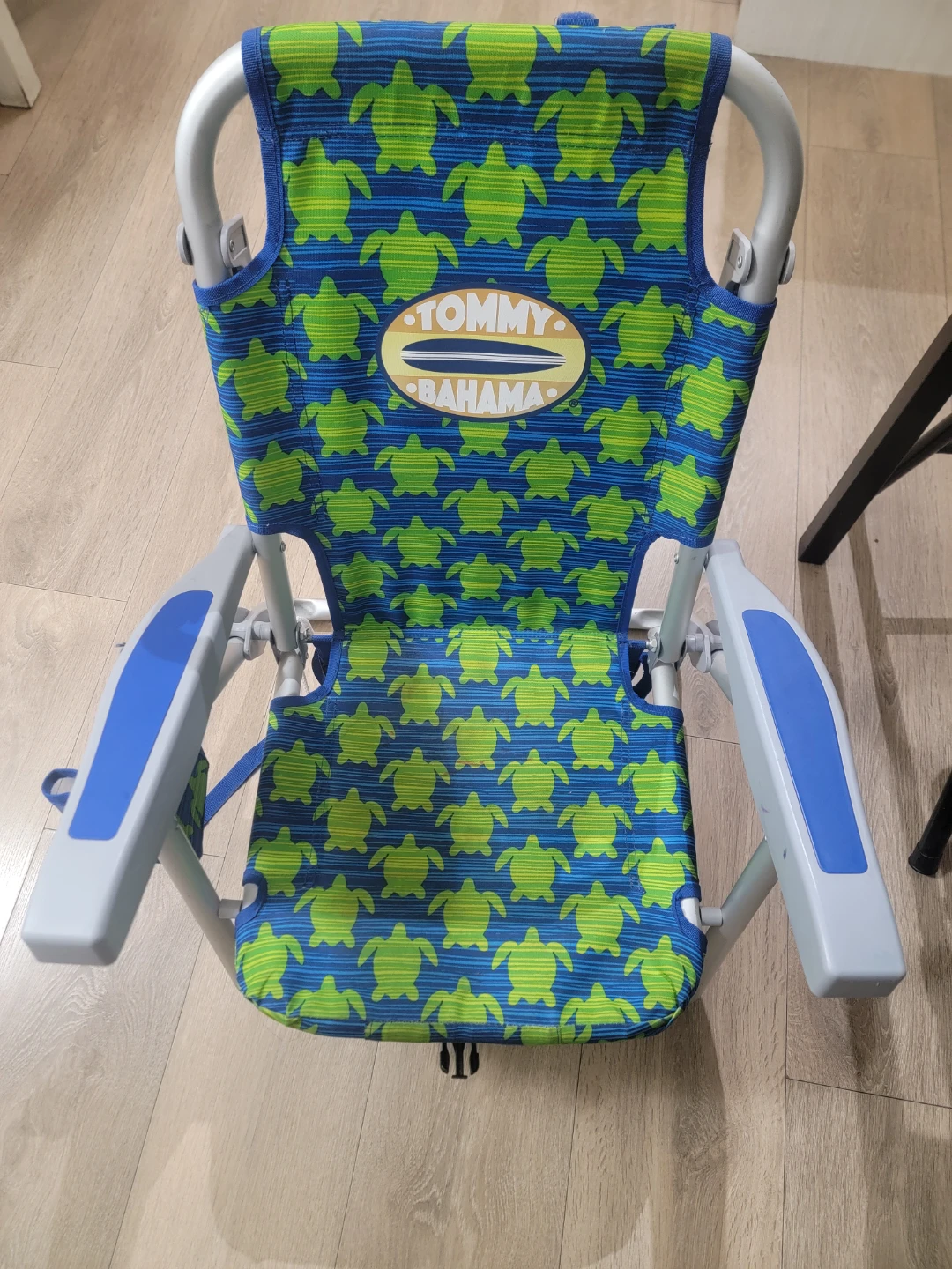 Tommy Bahama Kids Beach Chair - photo 2