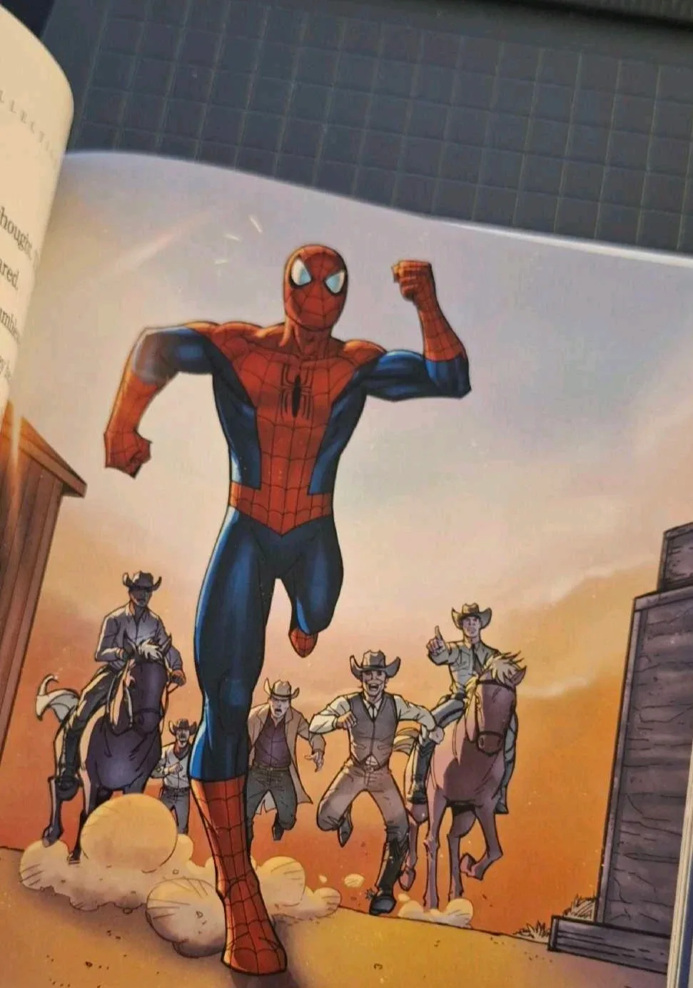 Marvel Spider-Man Storybook Collection image indicator(2)