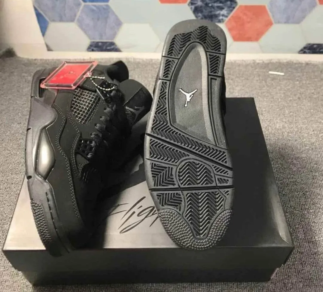 Air Jordan 4 Retro Black Cat image indicator(2)